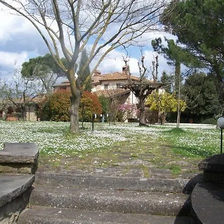 בית כפרי Ortali